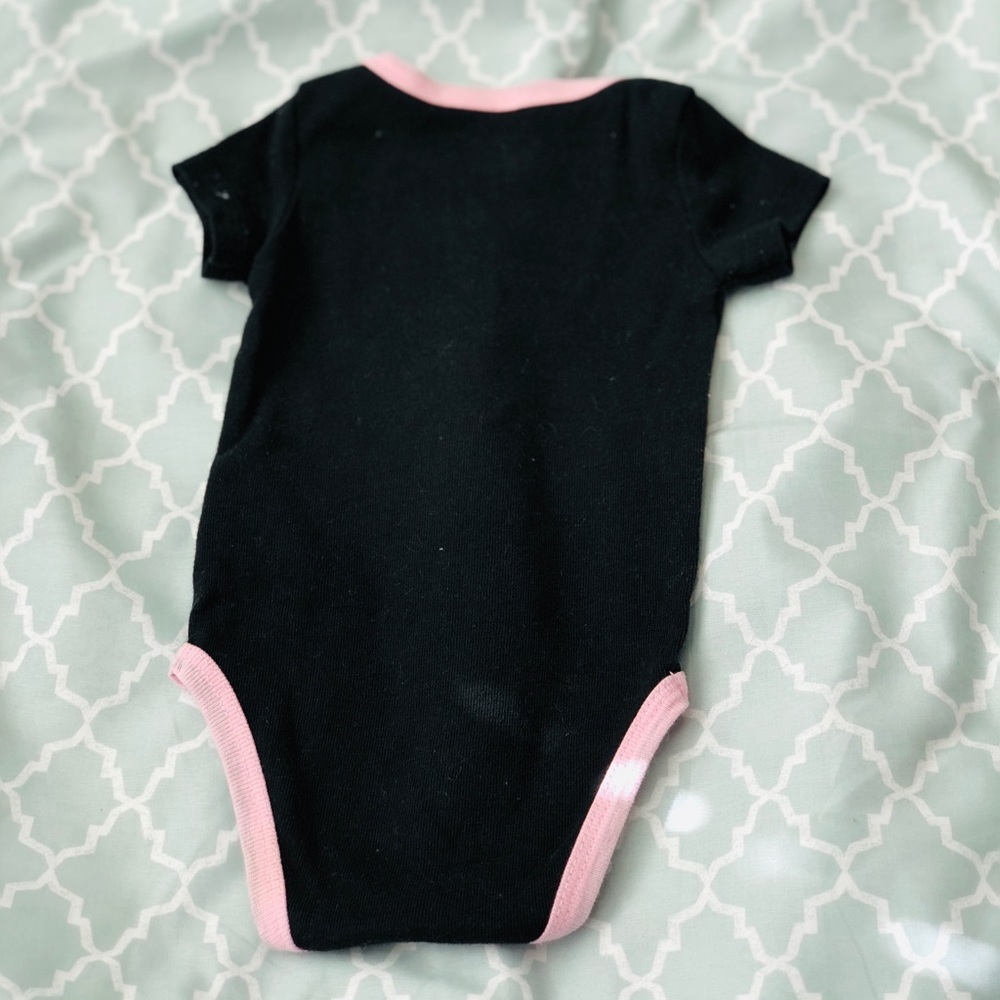 Onsie - Picture 6 of 7